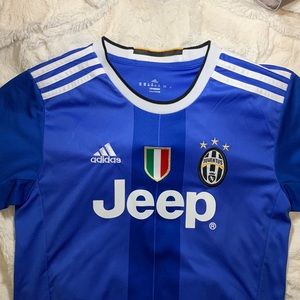 Juventus 2017 away jersey